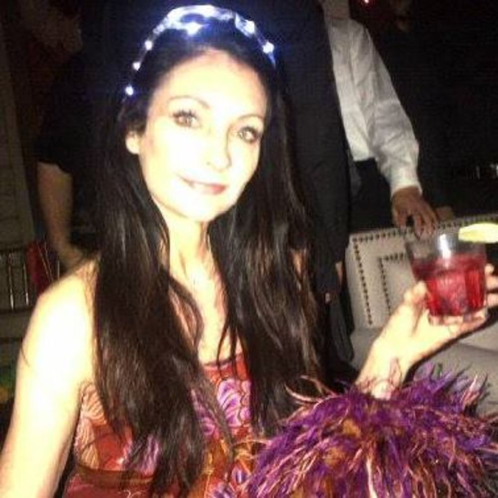 Meet your Posher, Delphine